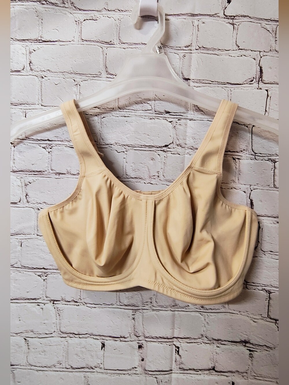 Wacoal Simone Cream Underwire Unlined 40D Sporty Bra